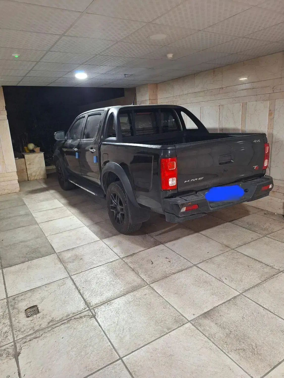 کی ام سی T8 مدل ۴۰۲ مشکی فابریک|خودرو سواری و وانت|شیراز, سفیرشمالی|دیوار