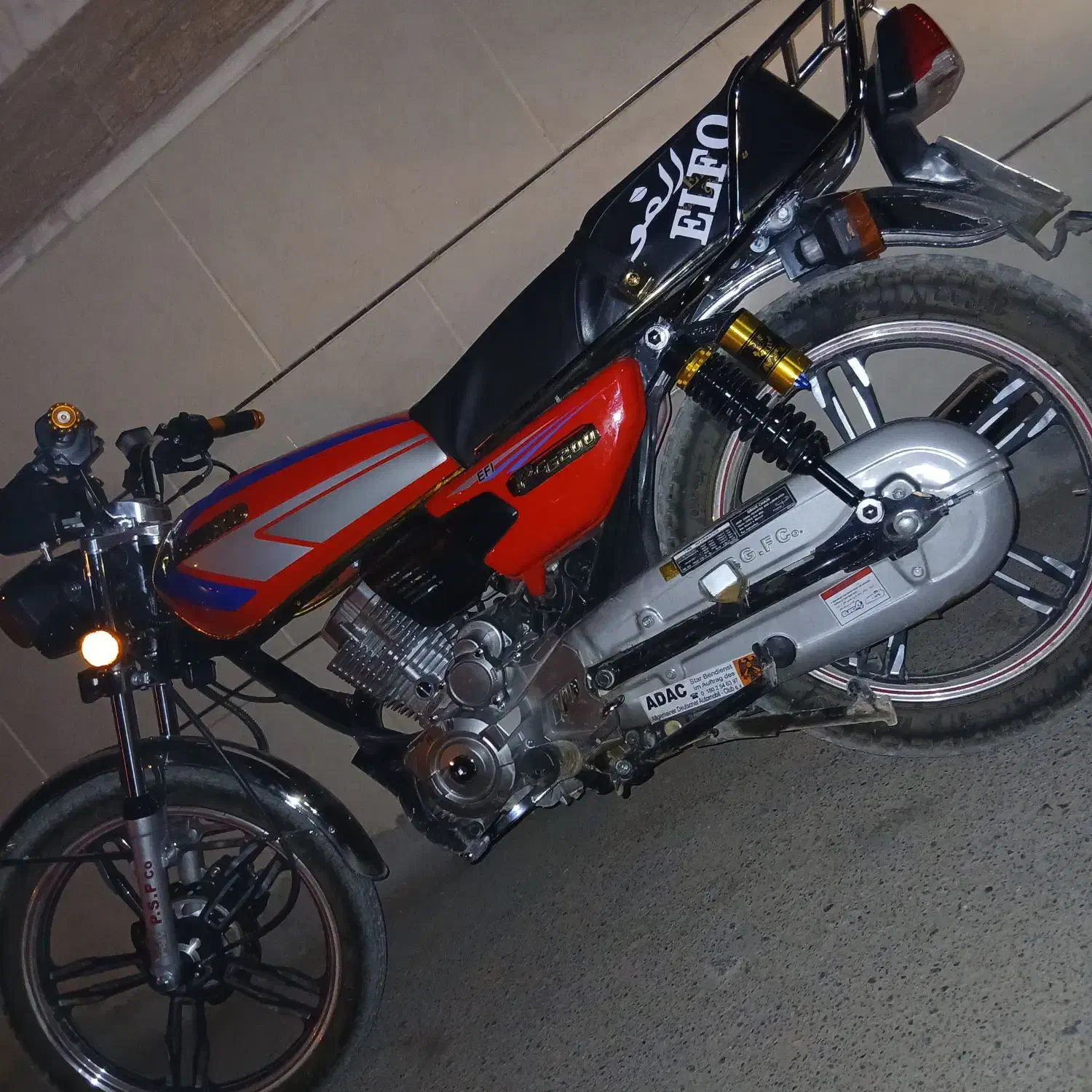 پیشرو 1404|موتورسیکلت|شهرضا, |دیوار