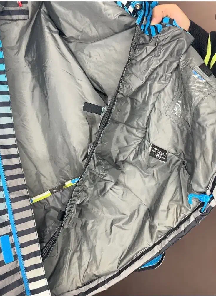 لباس|لباس|سنندج, |دیوار