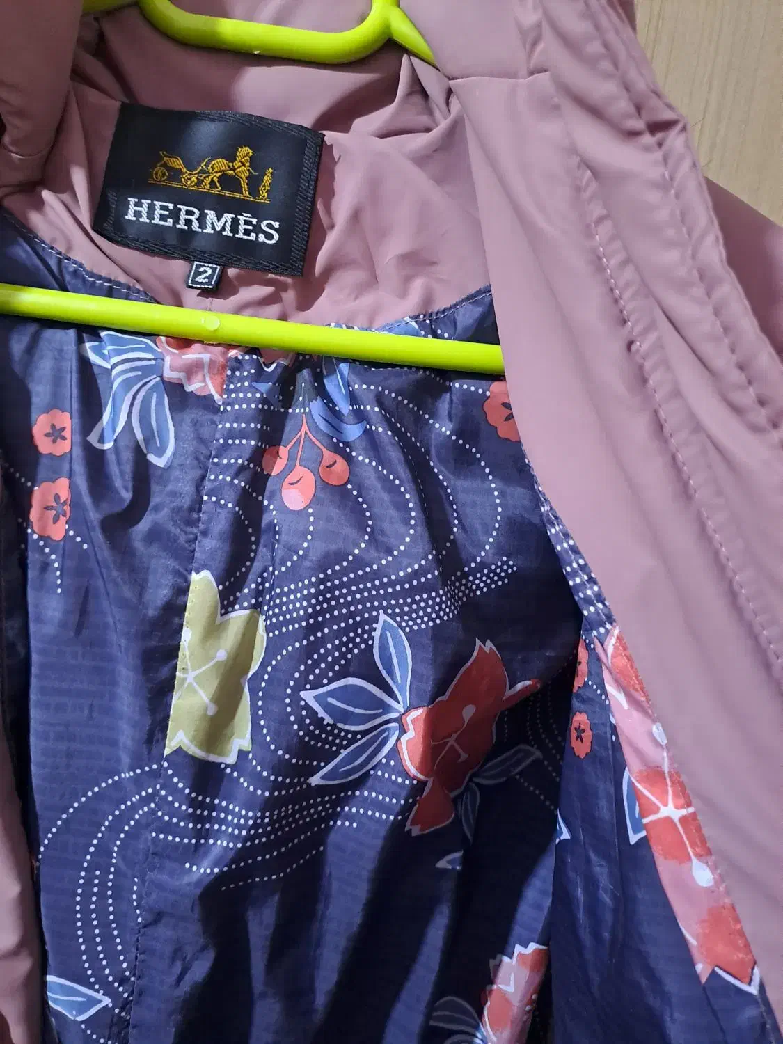 کاپشن بارونی|لباس|یزد, |دیوار