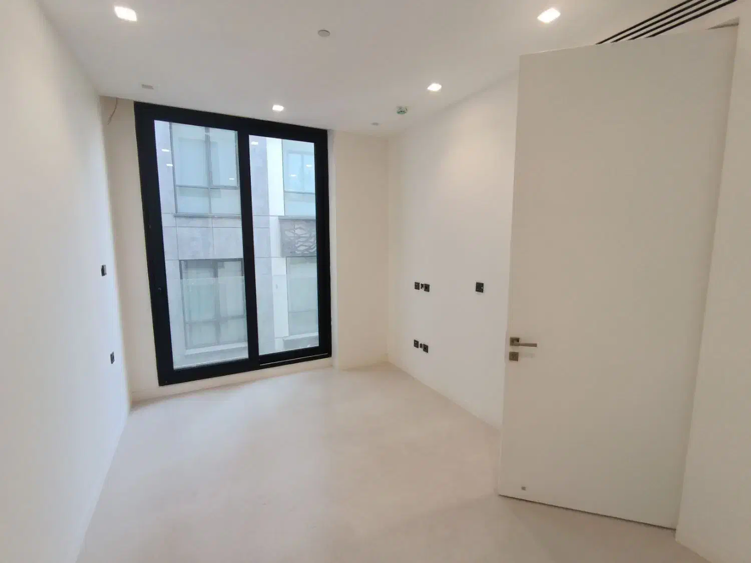 الهیه/۲۱۰متر/۳خواب مستر/برج باغ نوساز مدرن/فول