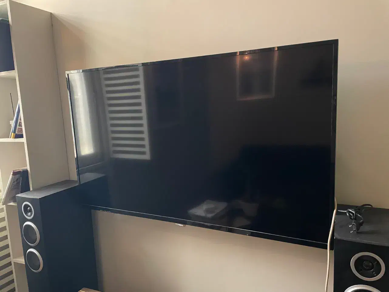 تلویزیون ۵۵ اینچ فیلیپس اصلی|تلویزیون و پروژکتور|ساوه, |دیوار