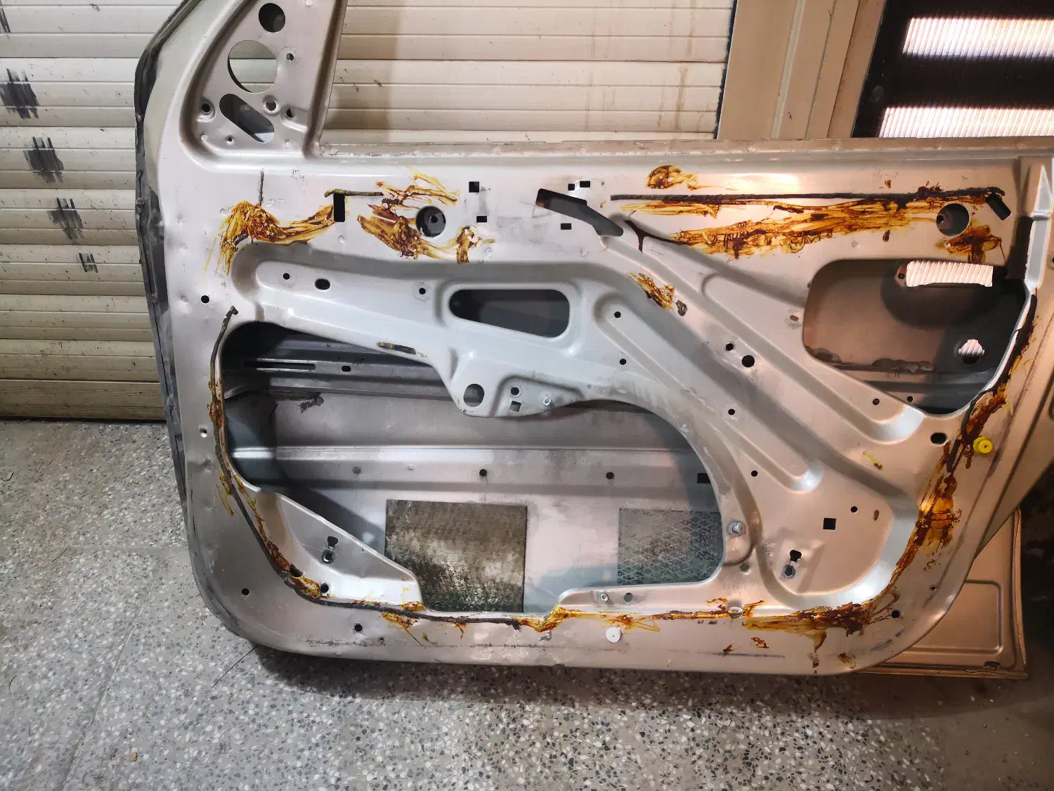 درب ۲۰۶ و ۴۰۵ و سپر عقب سمند|قطعات یدکی و لوازم جانبی|زرند, |دیوار