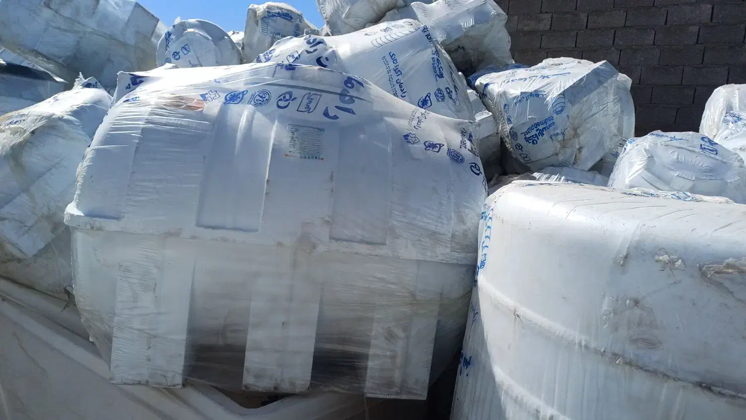 مخزن اب 1000 افقی سه لایه ضدجلبک /تانکر پلاستیکی/|مصالح و تجهیزات ساختمان|تبریز, |دیوار