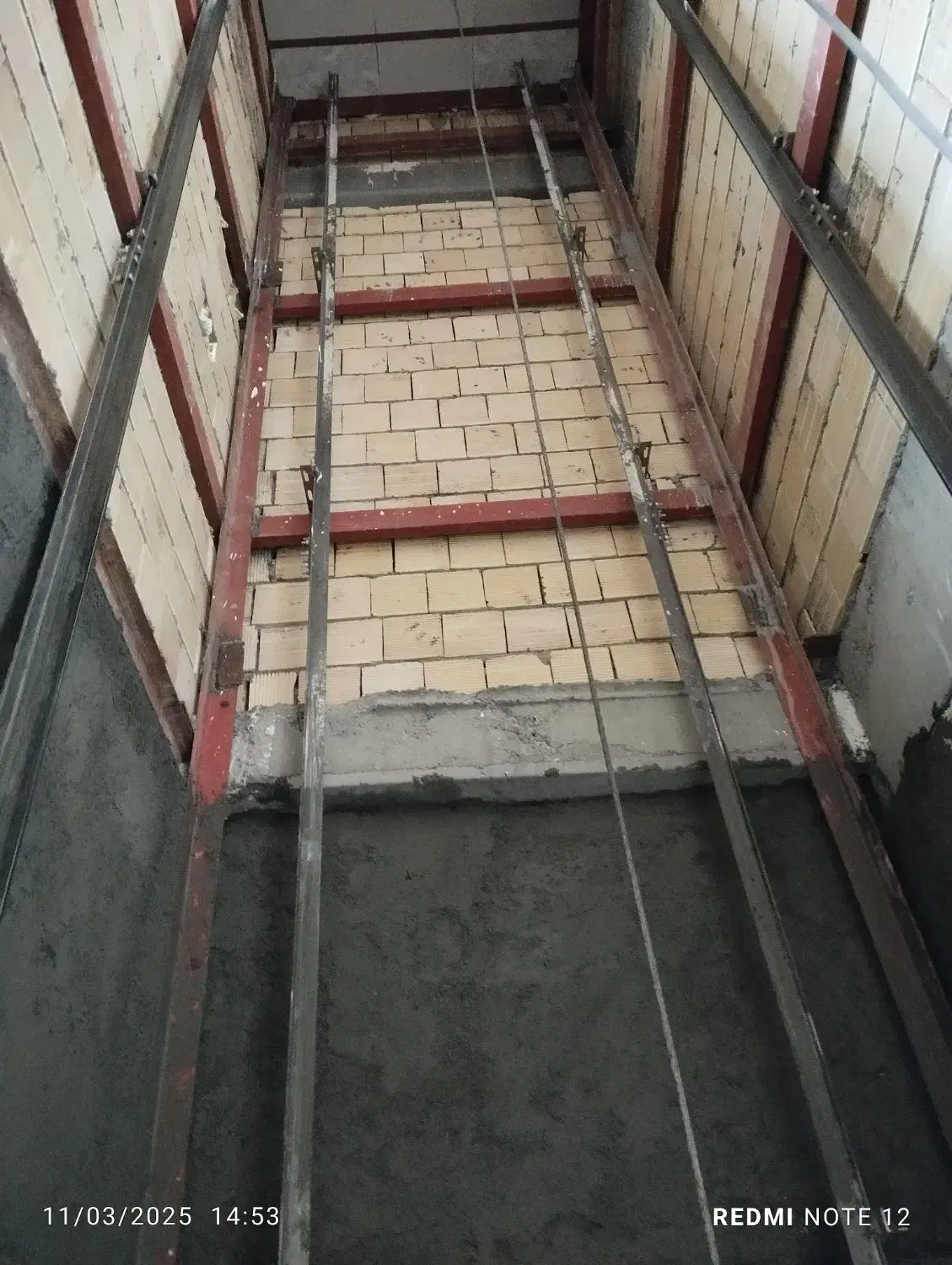 سیمان کاری وشیب بندی  بند کشی آجر نما|خدمات پیشه و مهارت|کرمانشاه, |دیوار