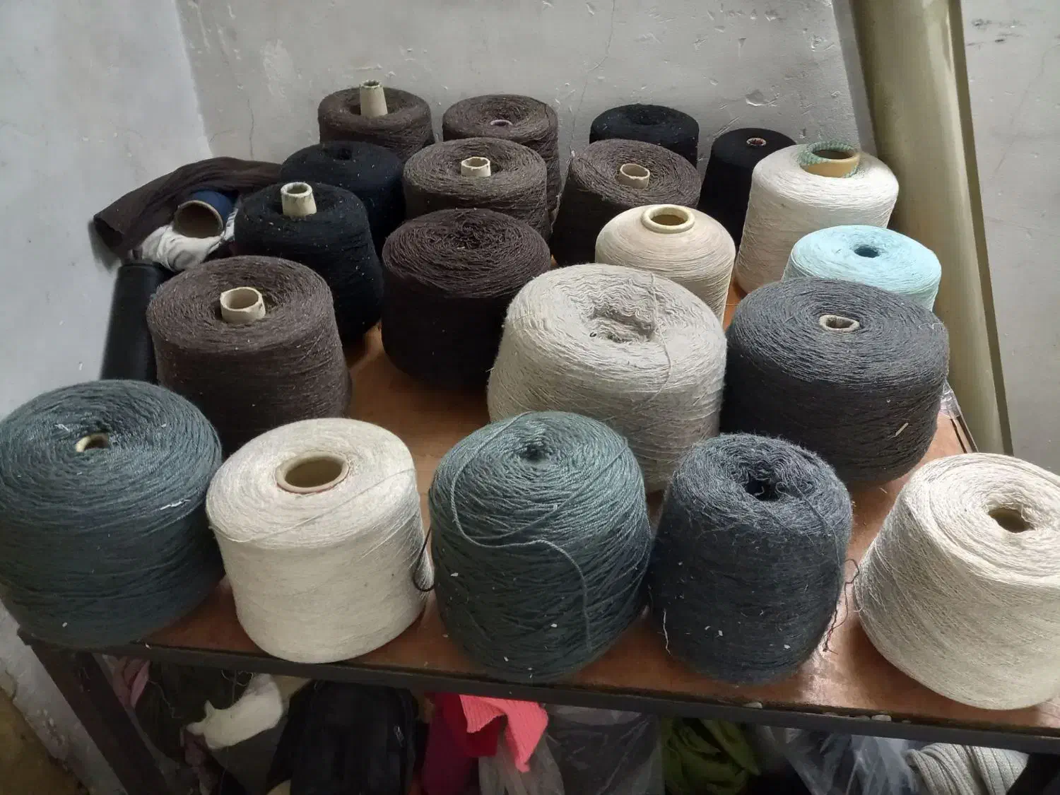 نخ کاموا اکرولیک|لوازم خیاطی و بافتنی|تهران, شهرک رضویه|دیوار