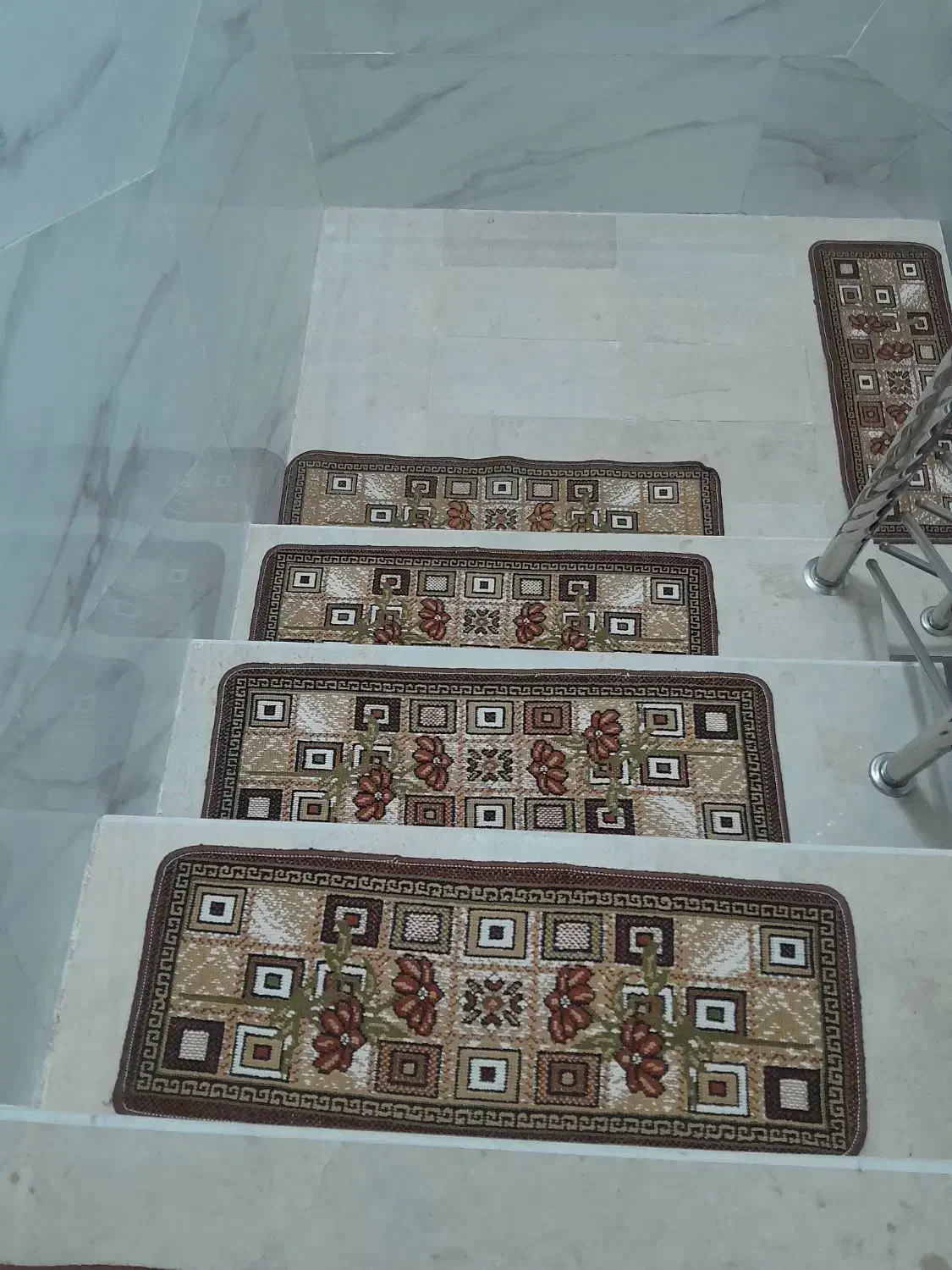 رو پله|پادری|دورود, |دیوار