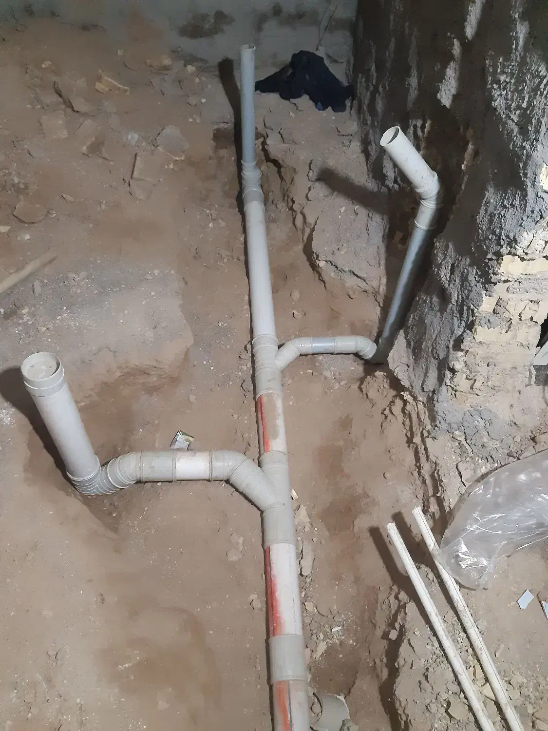 لوله آب و فاضلاب لوله کشی گاز برق کاری ساختمان|خدمات پیشه و مهارت|شوشتر, |دیوار