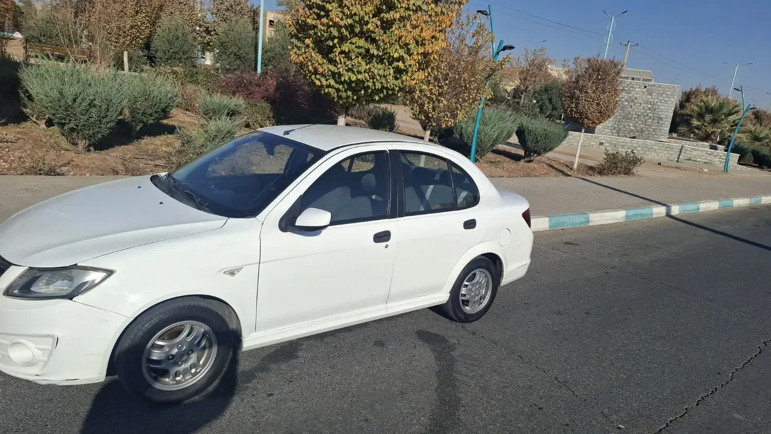 ساینا مدل ۹۶ رینگ اسپرت بیرنگ|خودرو سواری و وانت|یزد, |دیوار