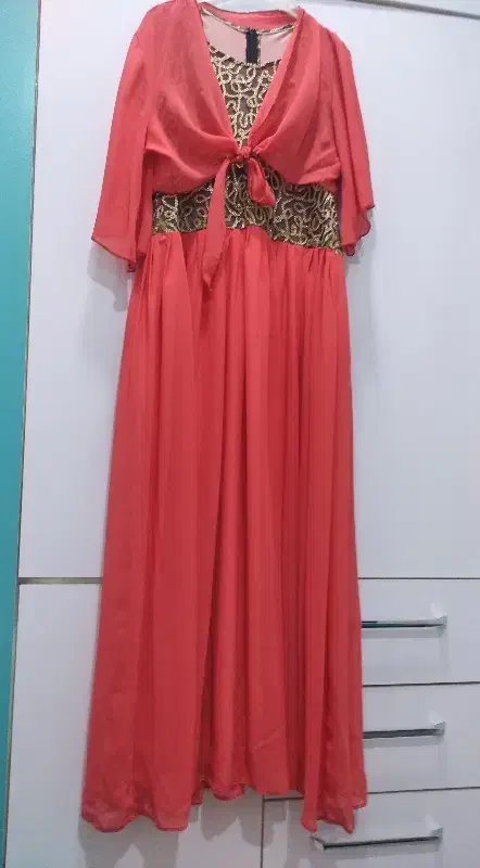 لباس مجلسی|لباس|دهلران, |دیوار