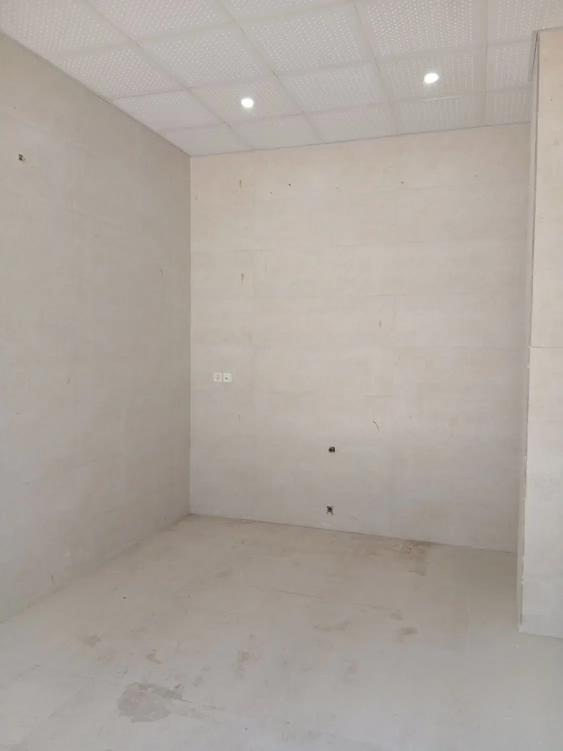 مغازه تجاری بر سعدی شمالی رو به رو شمشیربازی|اجارهٔ مغازه و غرفه|گنبد کاووس, |دیوار