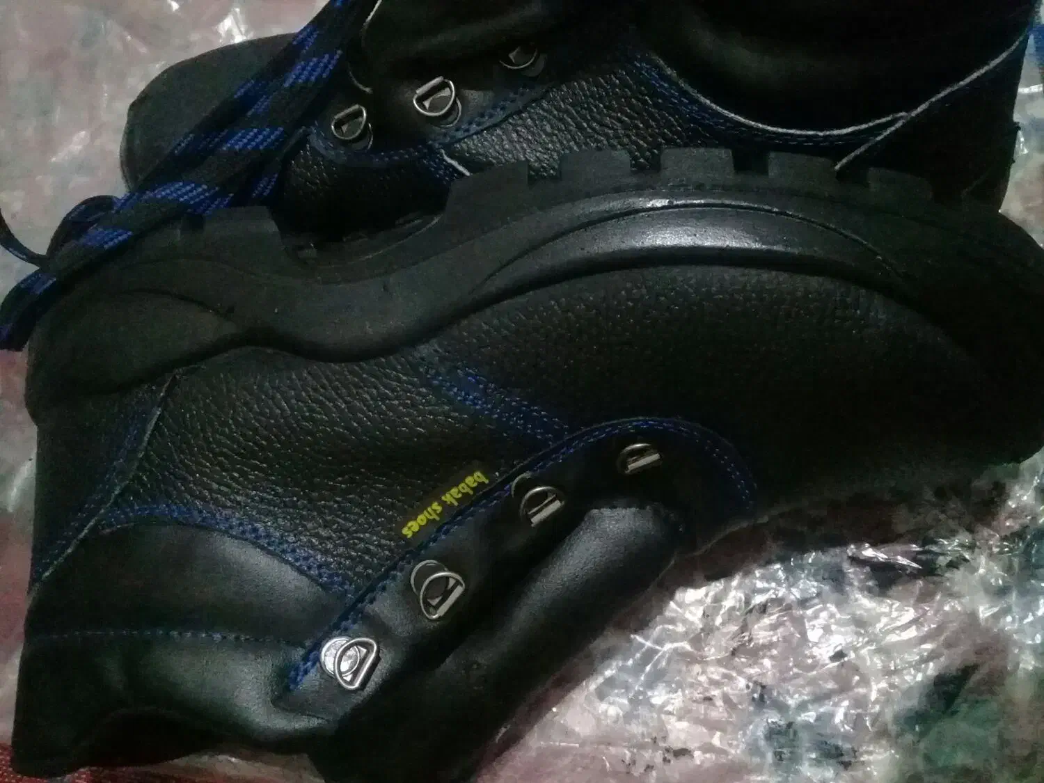 کفش کار آک|کیف، کفش، کمربند|گلبهار, شهر جدید گلبهار|دیوار