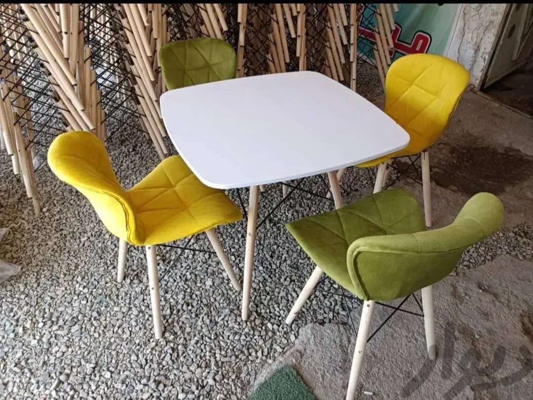 میز نهار خورز|میز و صندلی غذاخوری|اصفهان, نقش جهان|دیوار