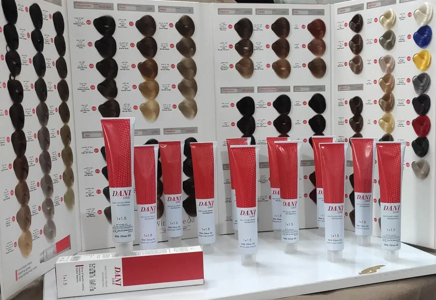 رنگ مو دنی وان.70ت.شهرضا.|آرایشی، بهداشتی، درمانی|شهرضا, |دیوار