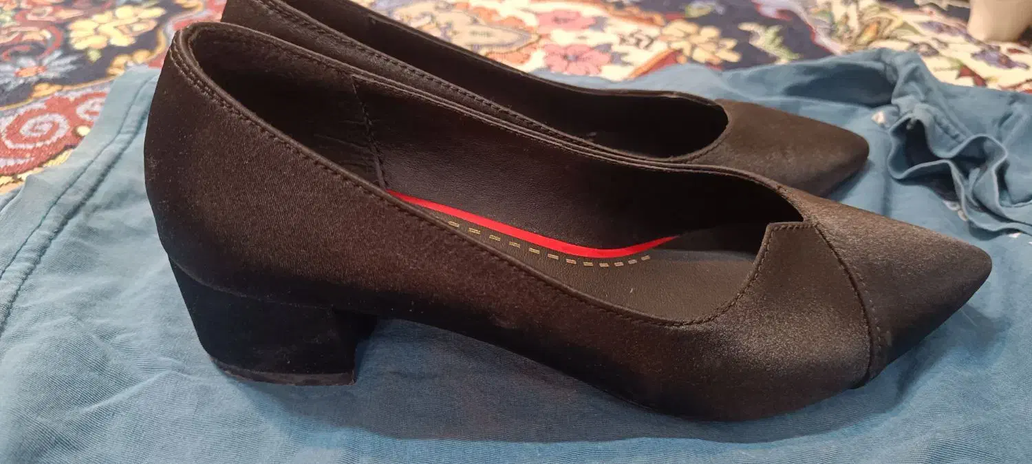 کفش زنانه مجلسی سایز۳۸وکتونی مردانه سایز۴۰|کیف، کفش، کمربند|محمدشهر, شهرک پیام (مهرالبرز)|دیوار