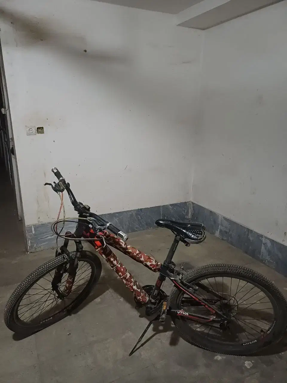 دوچرخه ویوا ۲۶|دوچرخه، اسکیت، اسکوتر|اندیشه, اندیشه فاز ۱|دیوار