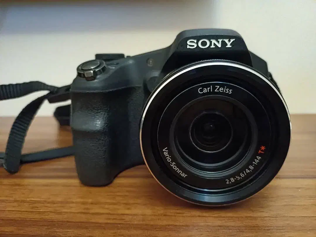 دوربین سوپر زوم SONY hx200v حرفه ای زوم ۳۰ برابر|دوربین عکاسی و فیلمبرداری|رشت, گلسار|دیوار