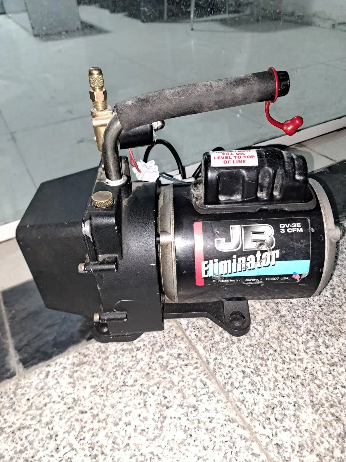 پمپ وکیوم روغنی امریکایی|ابزارآلات|تهران, لاله زار|دیوار