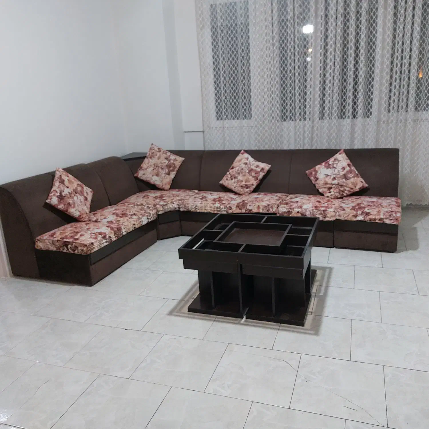 مبل راحتی ۷ نفره|مبلمان خانگی و میز عسلی|تهران, خاک سفید|دیوار