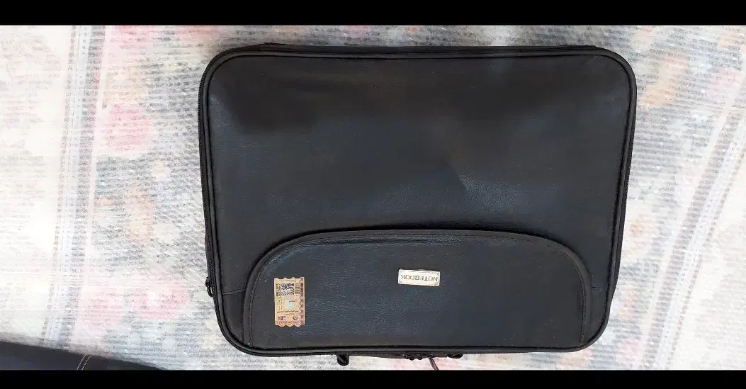 کیف دانشجویی و لپتاپ|کیف، کفش، کمربند|بوشهر, |دیوار