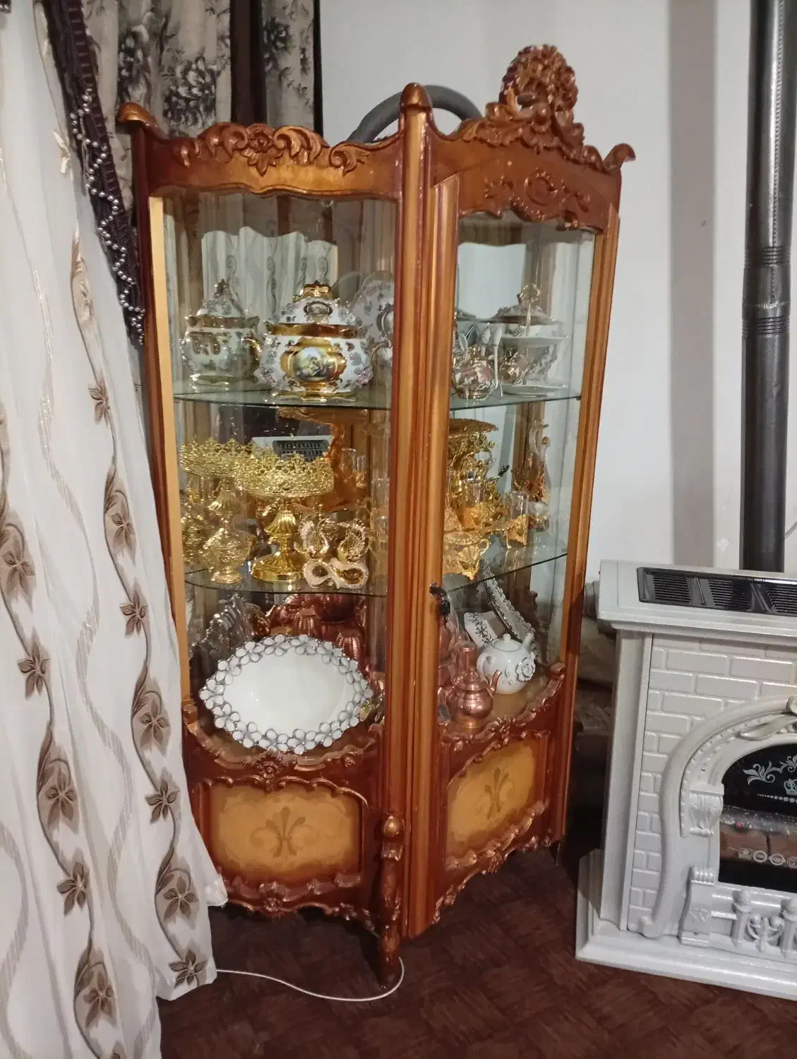 بوفه چوب راش|بوفه، ویترین، کنسول|کرمانشاه, |دیوار