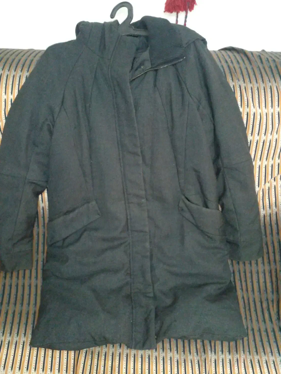 کاپشن نو|لباس|رشت, حمیدیان|دیوار