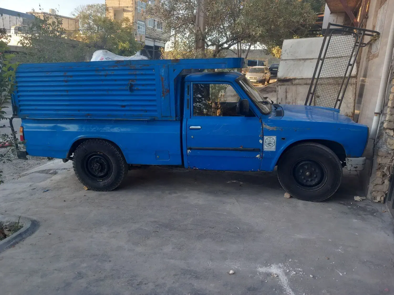 نیسان مدل ۹۰ دوگانه کارخانه|خودرو سواری و وانت|کرمانشاه, |دیوار