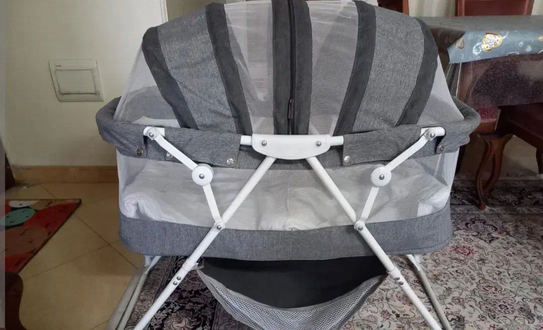 گهواره تاشو در حد نو|اسباب و اثاث بچه|رامند, |دیوار