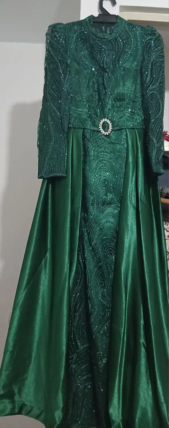 لباس مجلسی|لباس|گرمدره, |دیوار