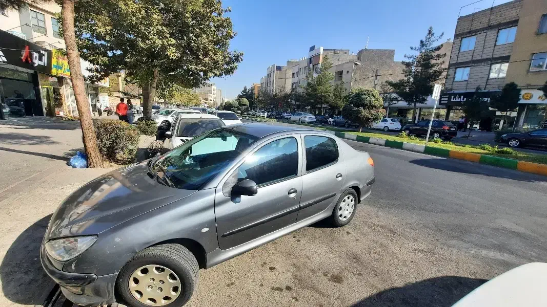 ۲۰۶ اس دی مدل ۸۶ موتور v1 رنگ طوسی متالیک|خودرو سواری و وانت|مشهد, جاهد شهر|دیوار