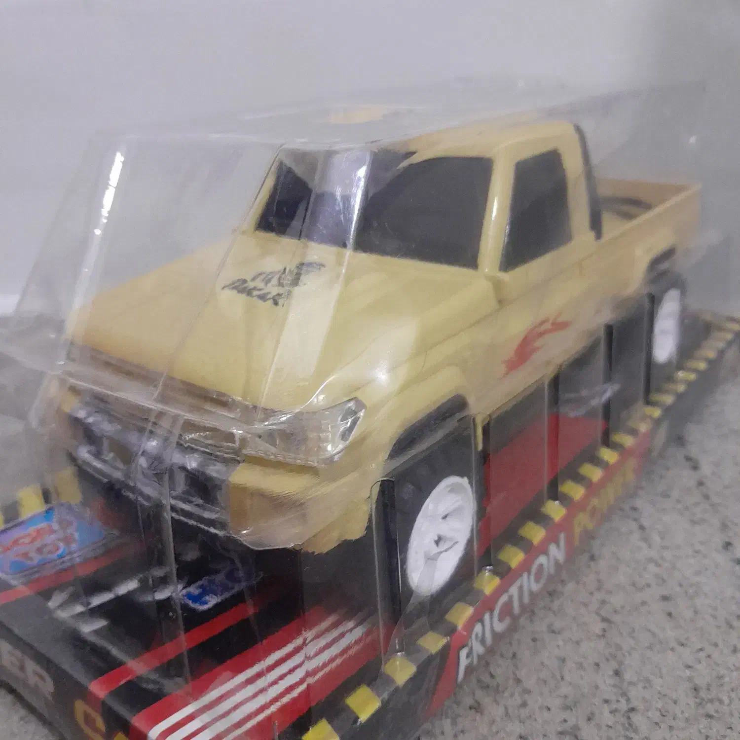 تیوتا|اسباببازی|مسجد سلیمان, |دیوار