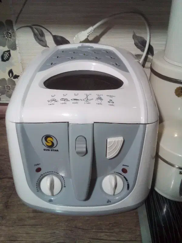 سرخ کن نو بفروش میرسد|اجاق گاز و لوازم برقی پخت‌وپز|گلستان (تهران), |دیوار