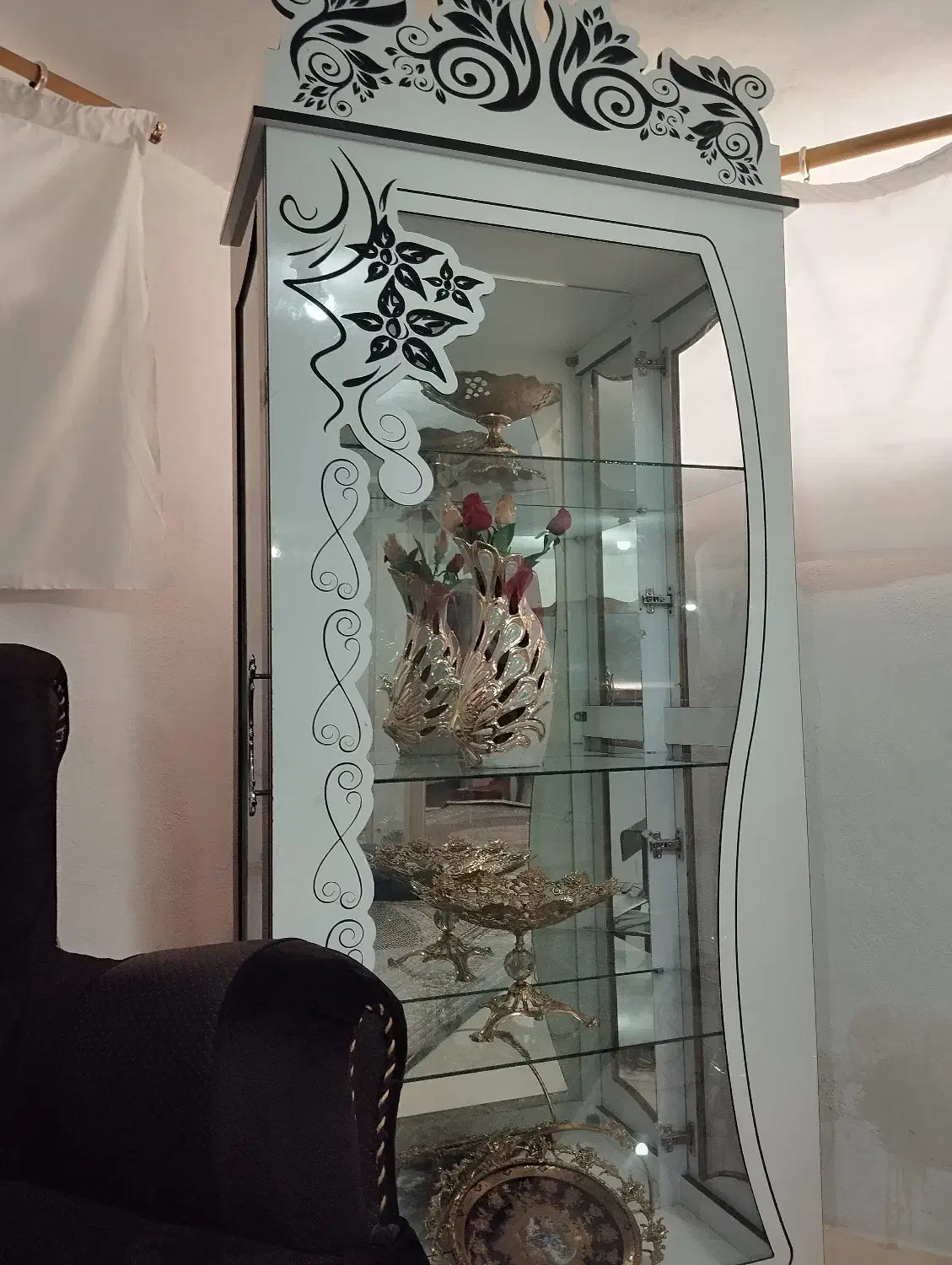 بوفه سفید نو بدون ایراد و خط و خش|بوفه، ویترین، کنسول|قصابه, |دیوار