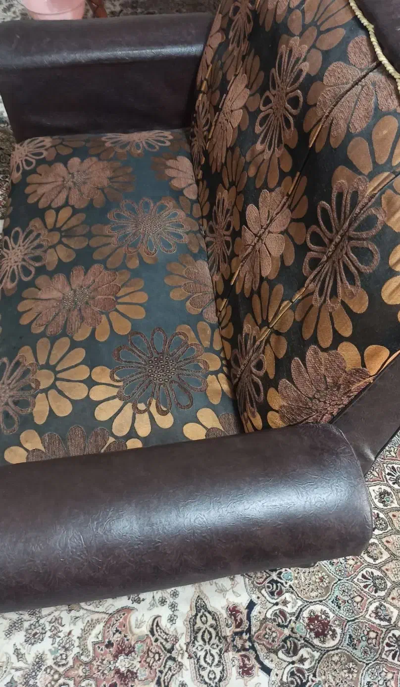 مبل دو نفره|مبلمان خانگی و میز عسلی|صومعه‌سرا, |دیوار