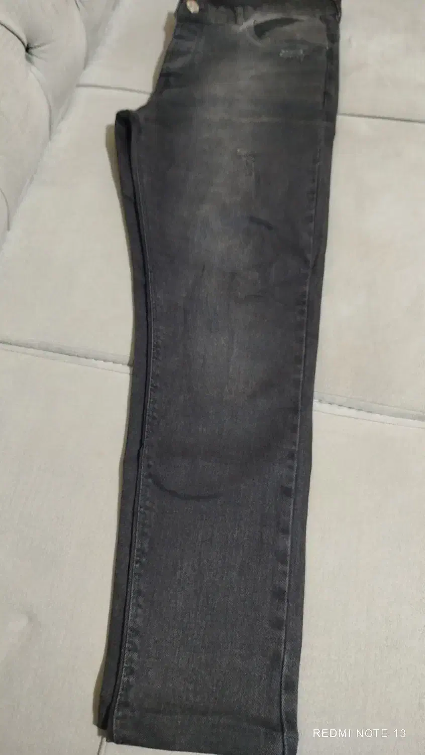 تعدادی شلوار لی و پارچه ای در حد نو وکارکرده|لباس|گرگان, |دیوار