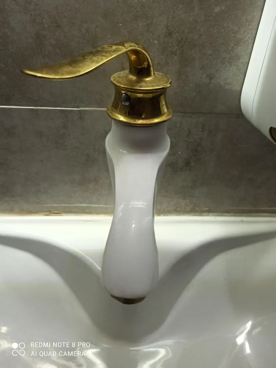 فروش شیر روشویی|لوازم سرویس بهداشتی|شاهین‌شهر, خانه کارگر|دیوار