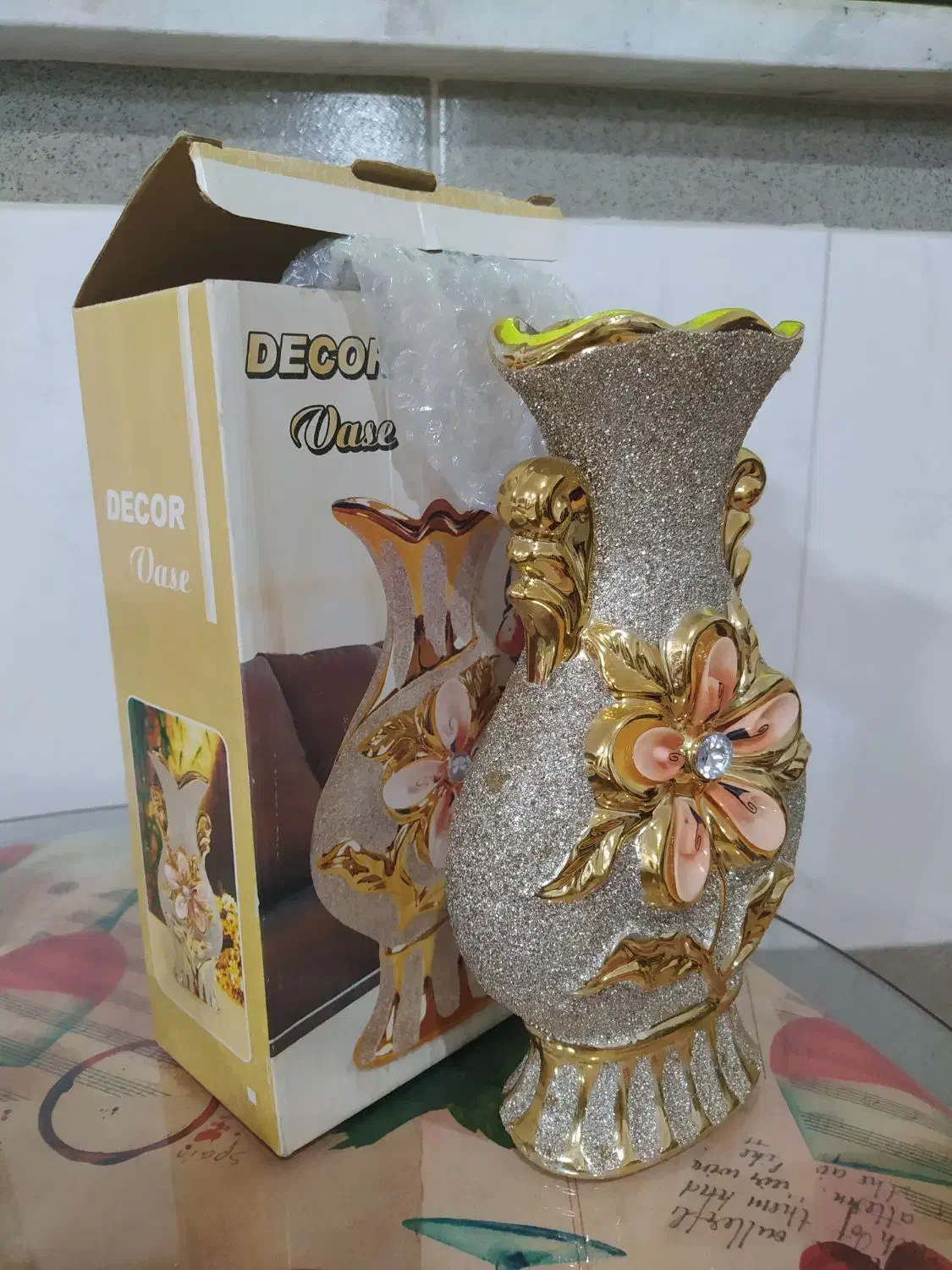 گلدون|مجسمه، تندیس، ماکت|گنبد کاووس, |دیوار