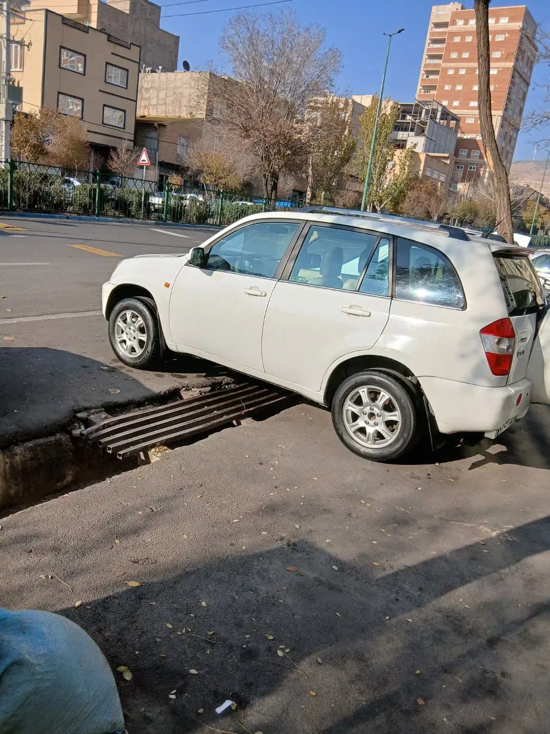 ام وی ام ایکس ۳۳ مدل ۹۳ در حد|خودرو سواری و وانت|تبریز, |دیوار