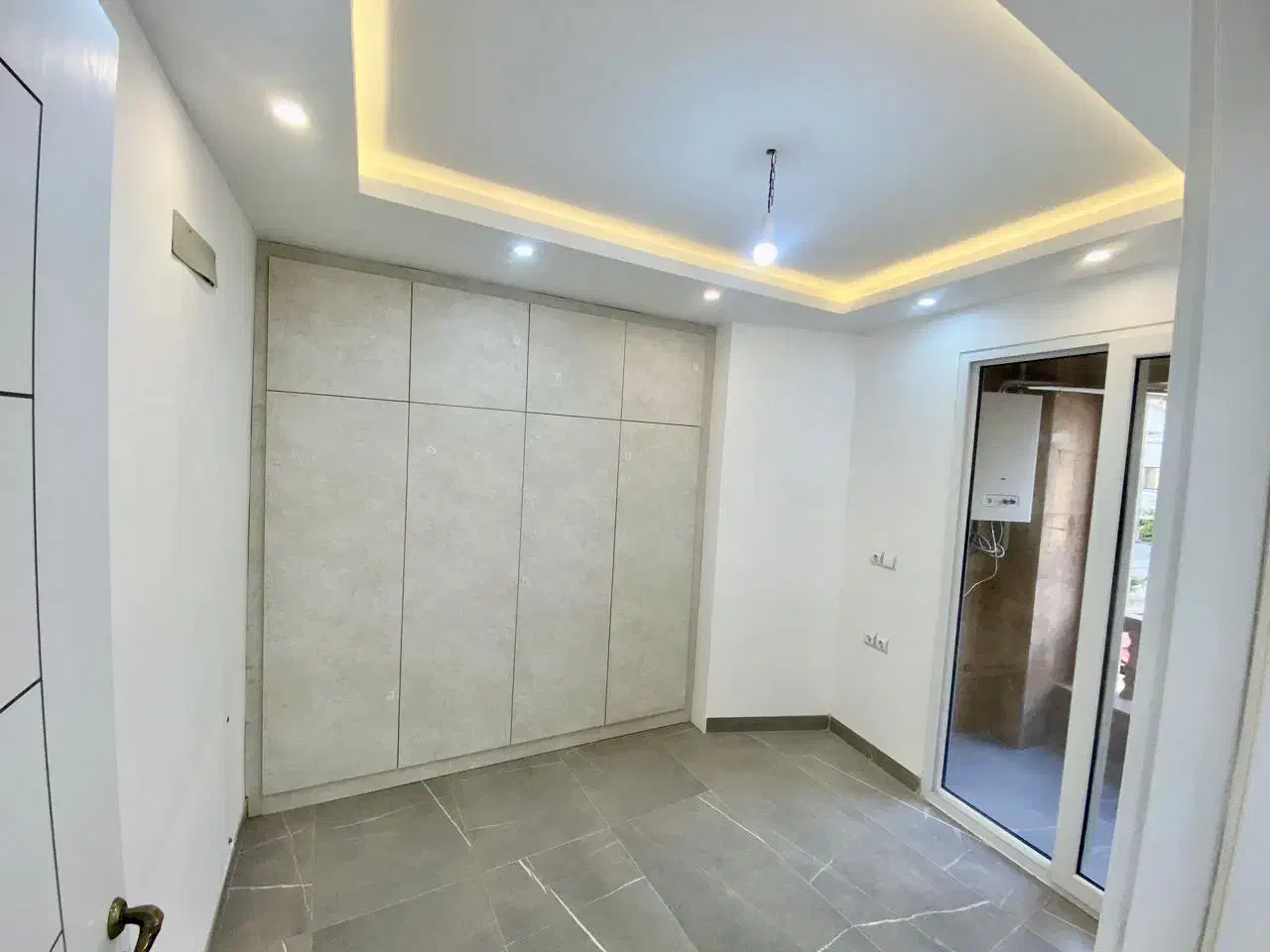 واحدی نوساز،خوشساخت و کمواحد در موقعیت عالی شهر|فروش آپارتمان|آستانه اشرفیه, |دیوار