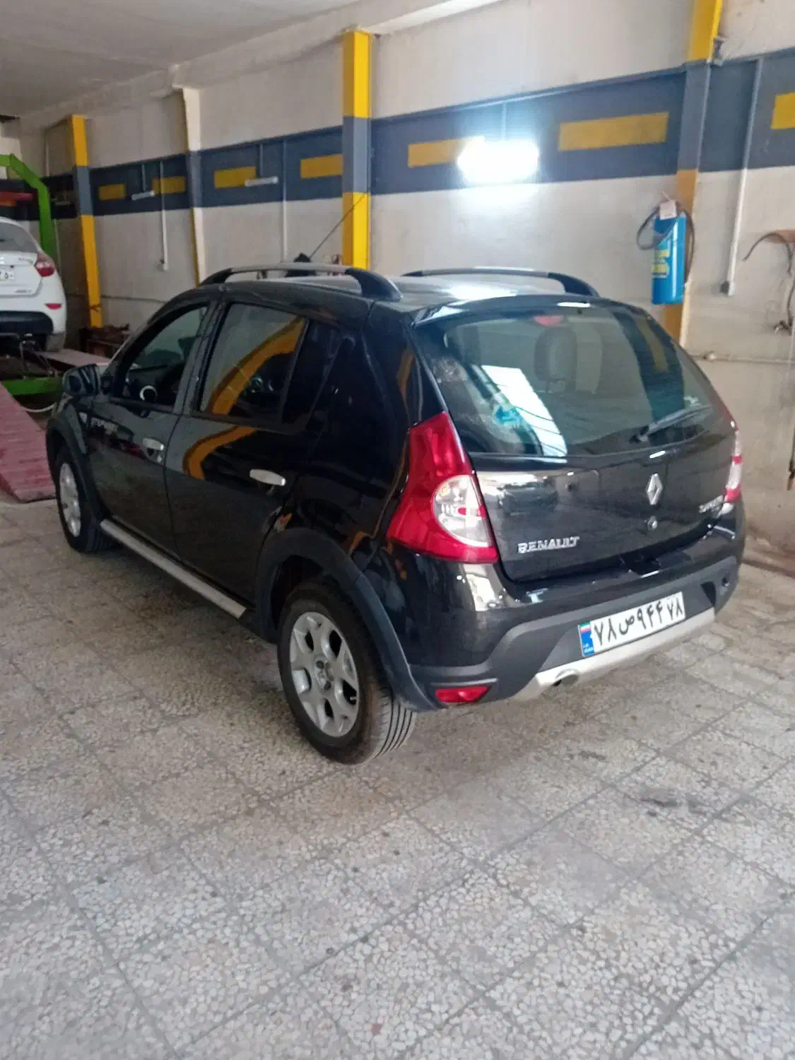 استخدام صافکار ونقاش|استخدام صنعتی، فنی، مهندسی|پردیس, سیاه سنگ|دیوار