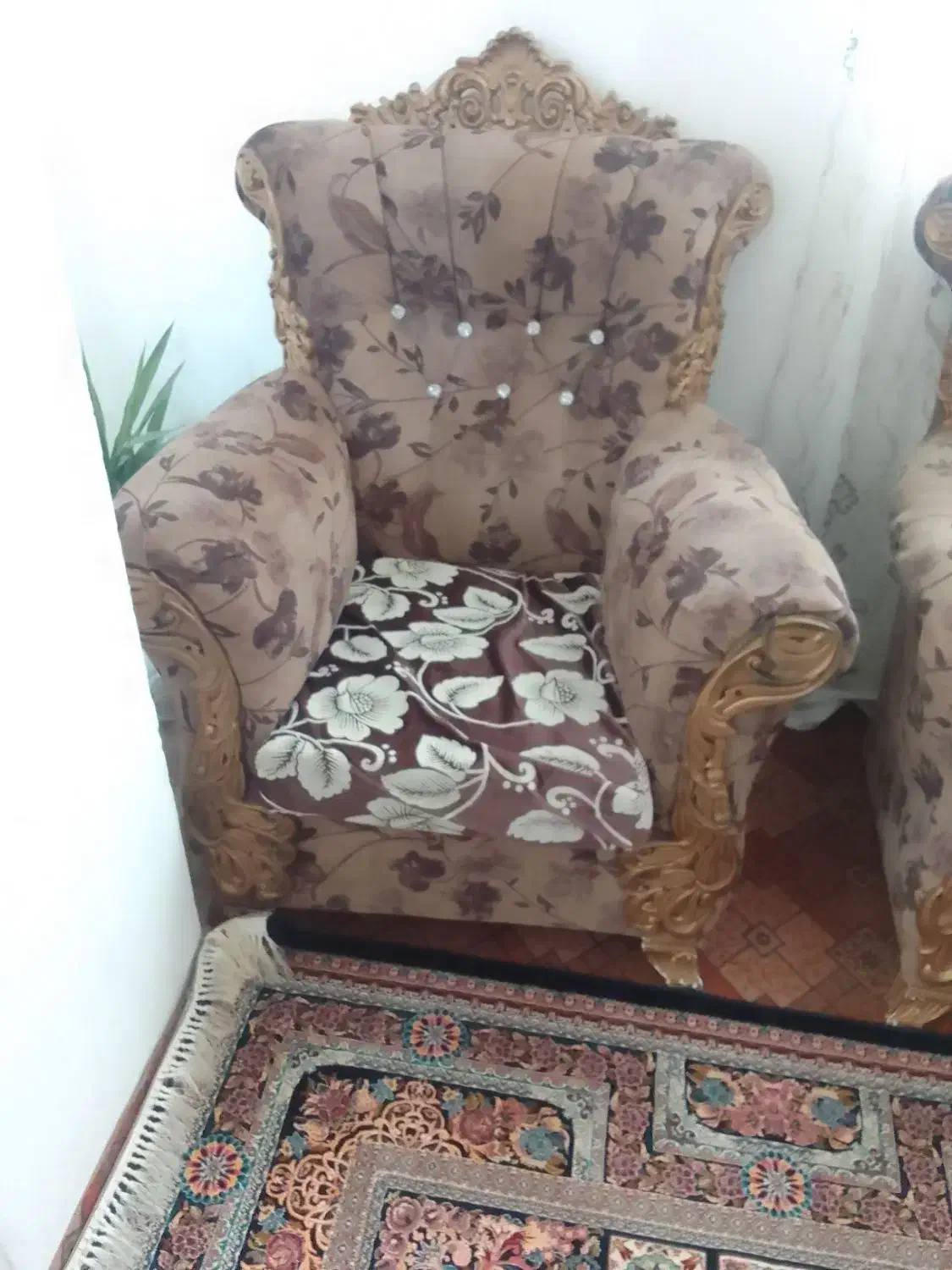 مبل|مبلمان خانگی و میز عسلی|کرج, کلاک پایین|دیوار