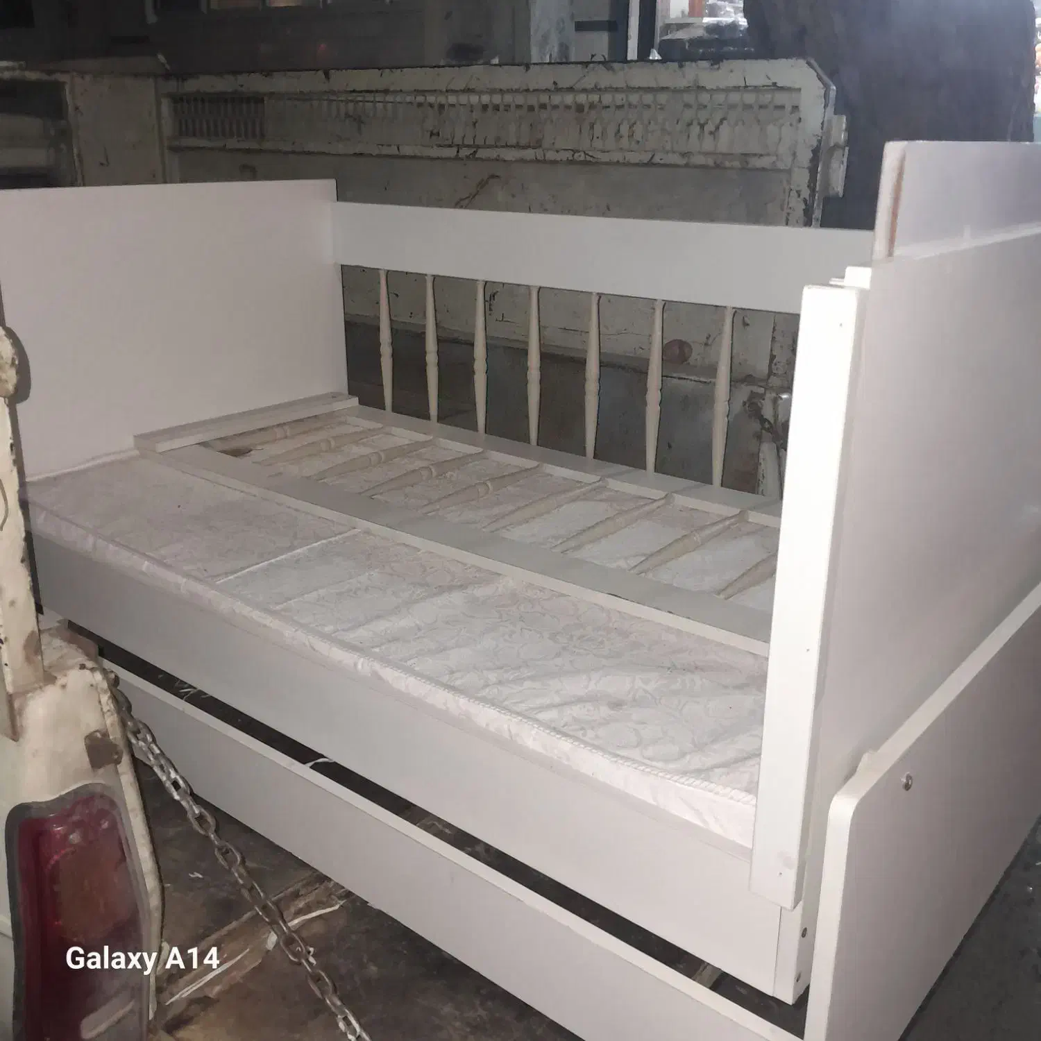 تخت کودک|تخت و صندلی بچه|مشهد, امام رضا (ع)|دیوار