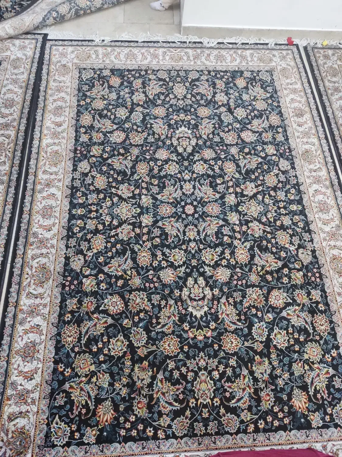 فرش دستباف گونه سرمه ای|فرش|تهران, قیام|دیوار