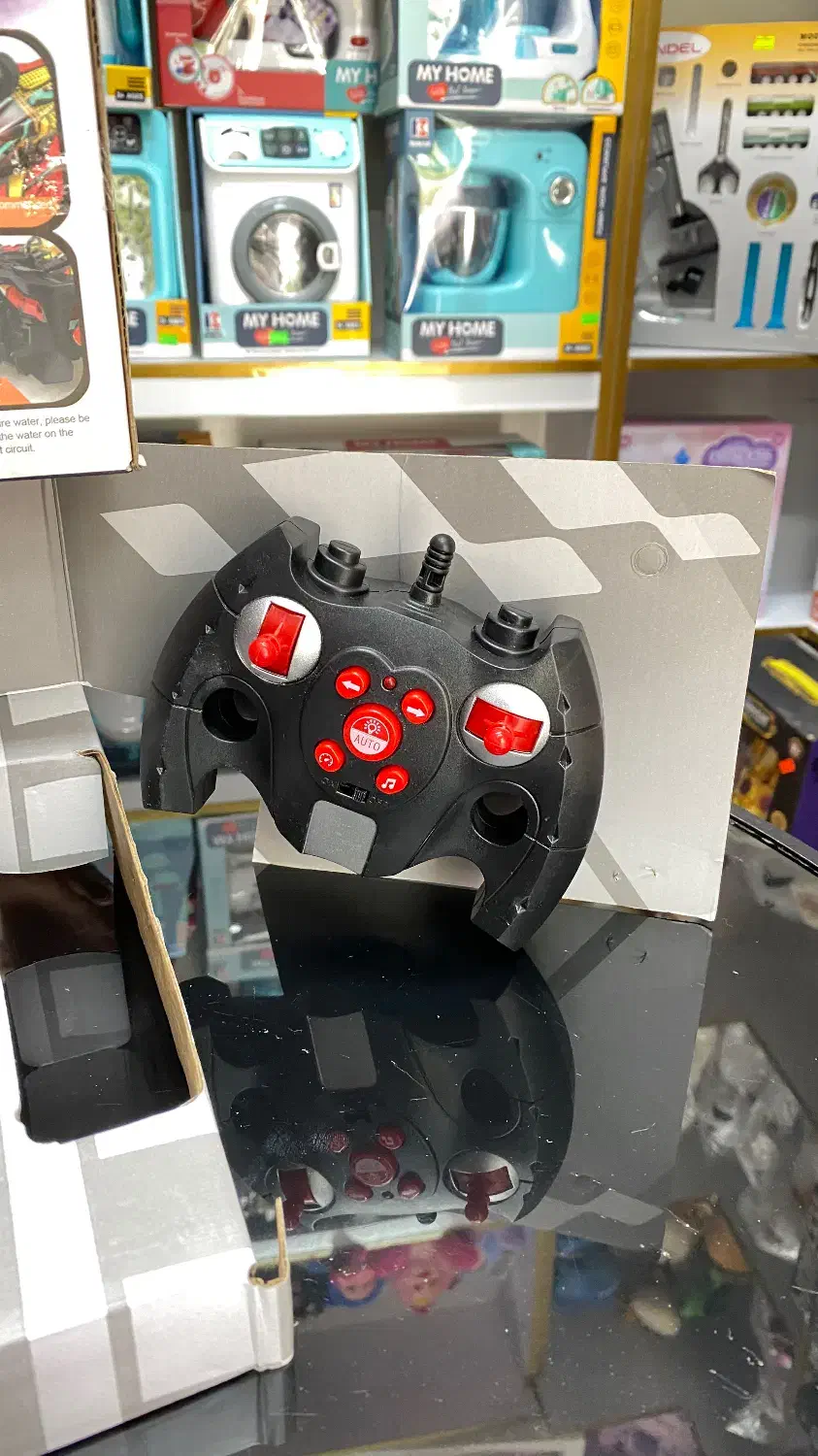 ماشین کنترلی چرخ کپسولی دودزا|اسباببازی|تهران, سلسبیل شمالی|دیوار