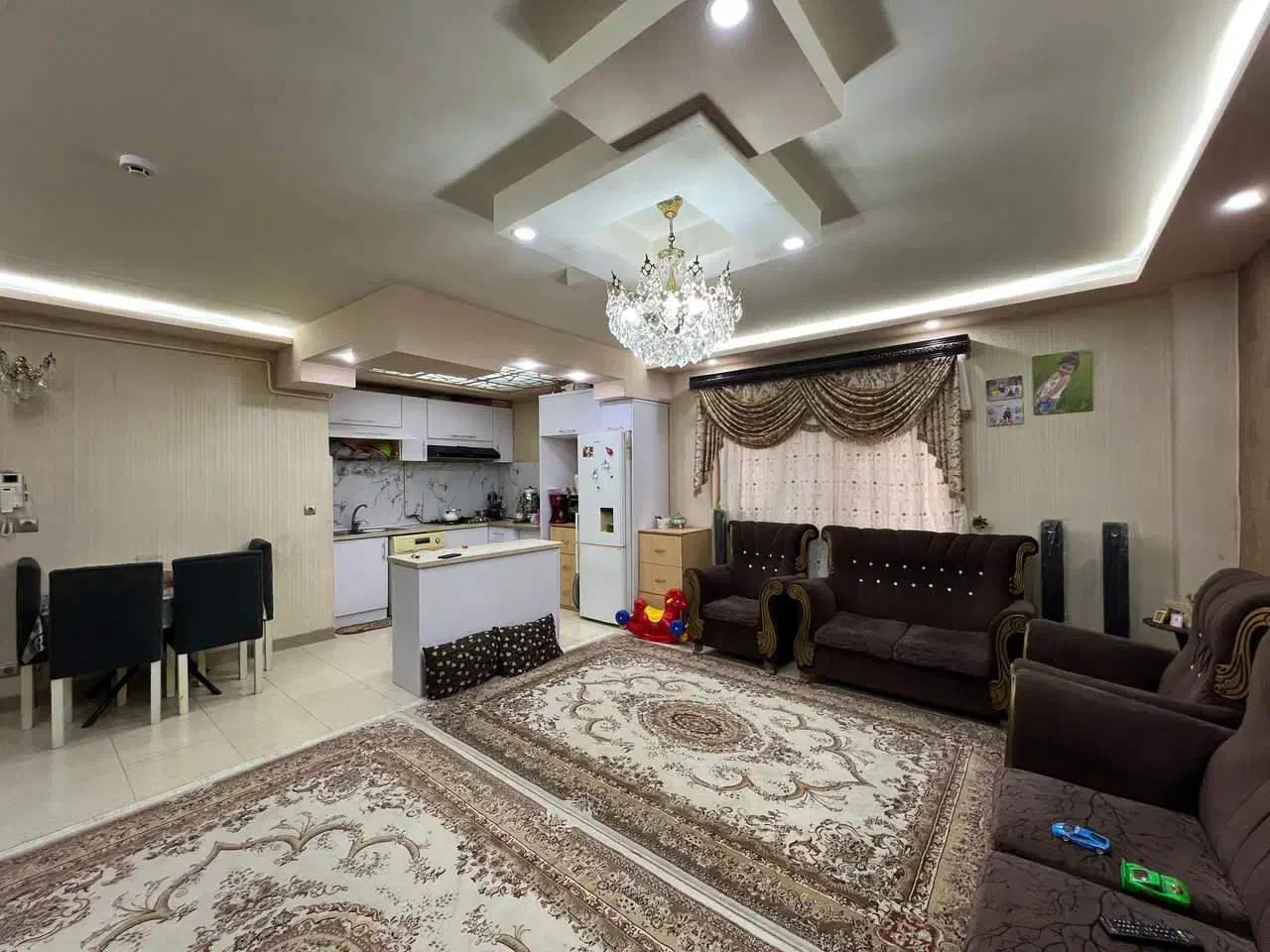 مسکن مهر ۱۰ واحدی/ویو ابدی/نما سنگ/متراژ بزرگ|فروش آپارتمان|رشت, کوی مهر|دیوار