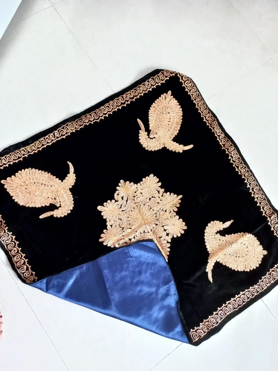 بقچه قدیمی|کلکسیون اشیاء عتیقه|تهران, بهار|دیوار