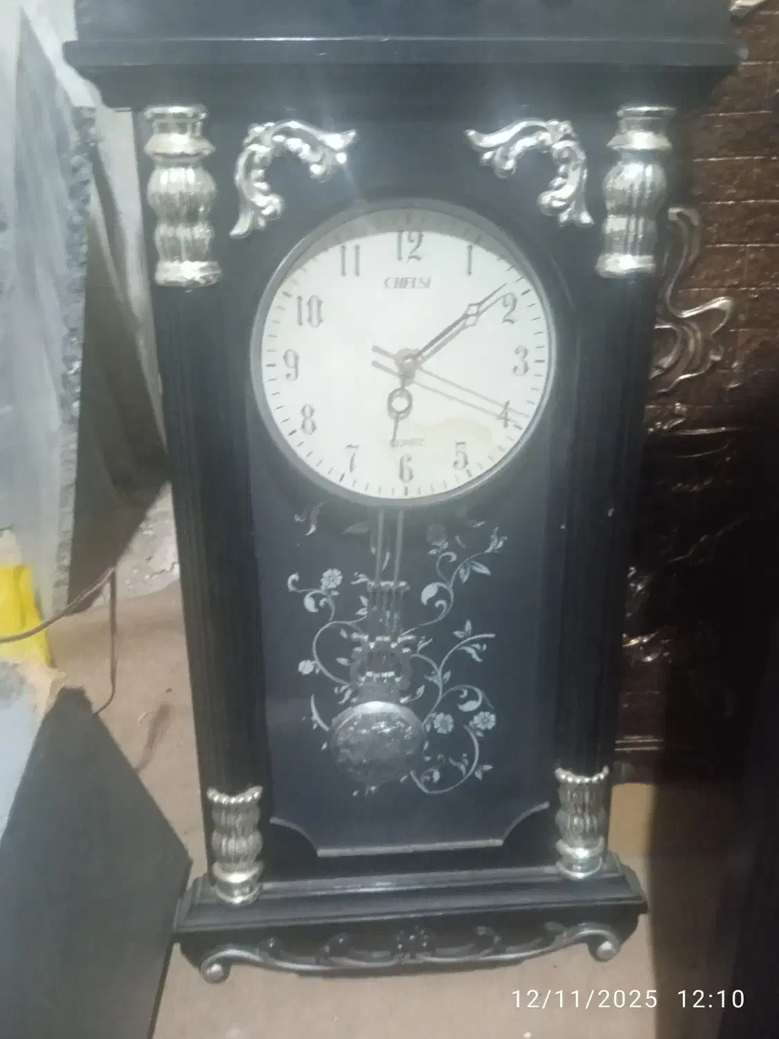 ساعت دویوار در حد نو سالم|ساعت دیواری و تزئینی|خرمآباد, |دیوار