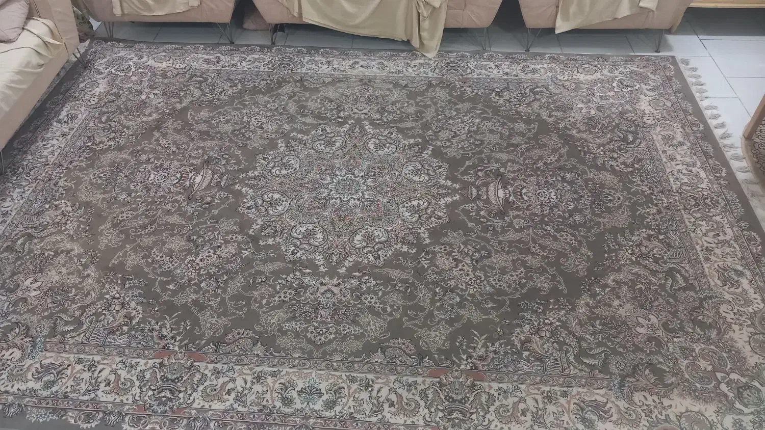 فرش ماشینی ۹ متری گردویی|فرش|اهواز, کوی باهنر|دیوار