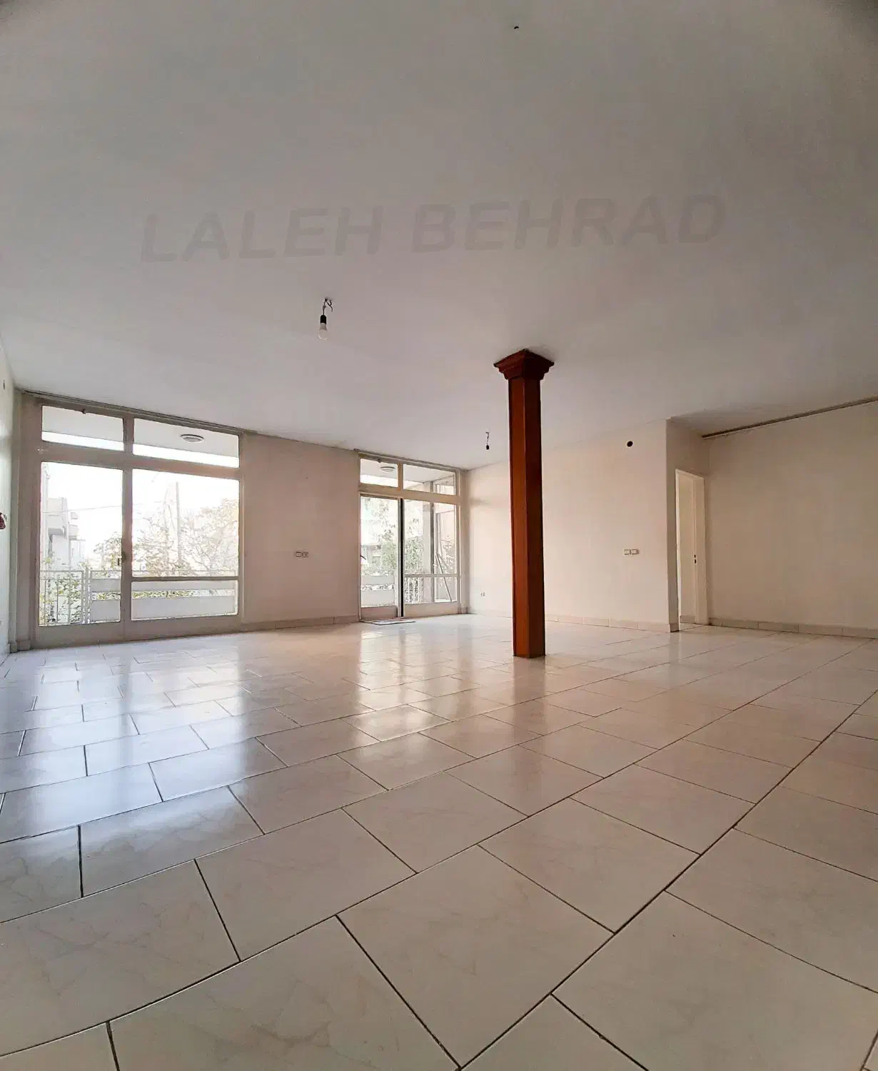 ۱۲۵ متر / تک واحدی / ۲۰ متر تراس/ خوش نقشه