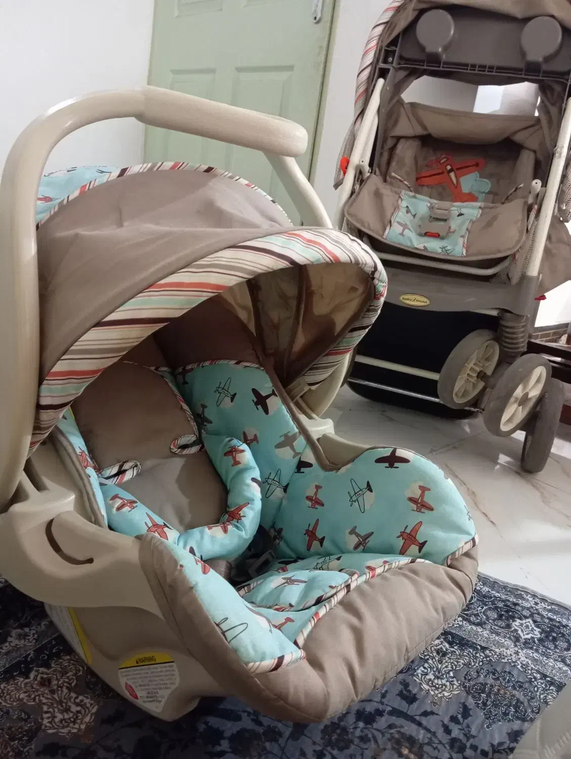 یک سری وسایل کودک به فروش میرسد|اسباب و اثاث بچه|رشت, دباغیان|دیوار